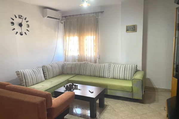 Shtepi me qera Apartament ne Tirane, 1+1, Mobilimi E mobiluar, Pagesa 45,000  Leke.