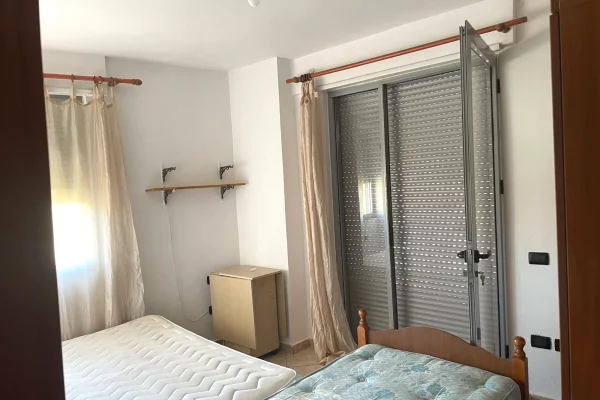 Shtepi me qera Apartament ne Tirane, 1+1, Mobilimi E mobiluar, Pagesa 45,000  Leke.
