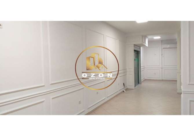 Ambiente Commerciale in Affitto 3+1 a Tirana - 60,000 Leke
