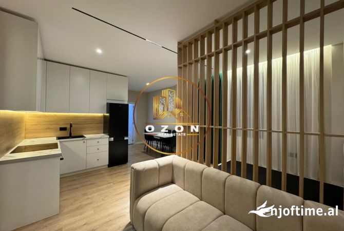 Shtepi ne shitje Apartament ne Tirane, Garsoniere, Mobilimi E mobiluar, Pagesa 105,000  Euro.