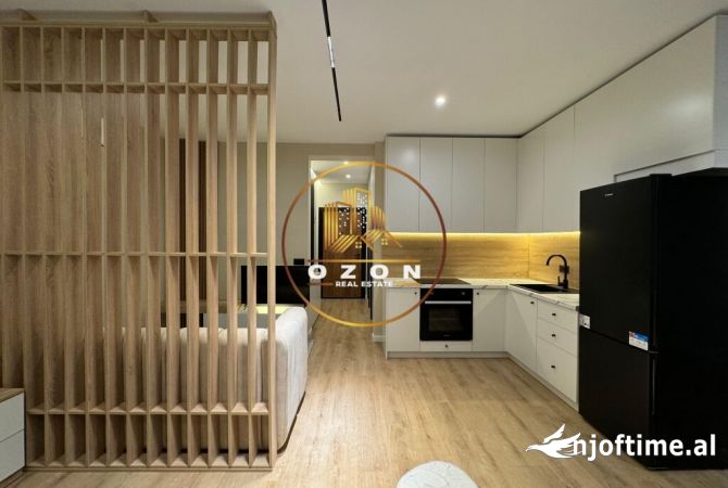 Shtepi ne shitje Apartament ne Tirane, Garsoniere, Mobilimi E mobiluar, Pagesa 105,000  Euro.