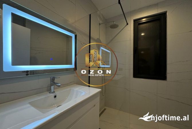 Shtepi ne shitje Apartament ne Tirane, Garsoniere, Mobilimi E mobiluar, Pagesa 105,000  Euro.