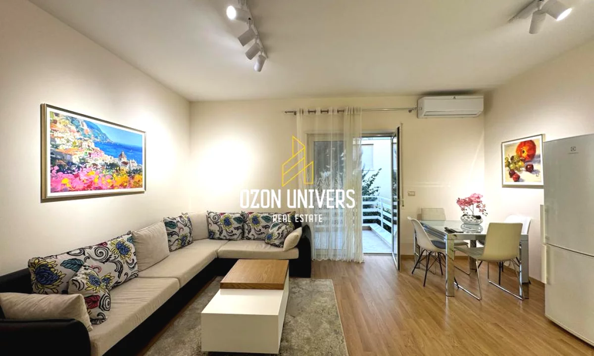 Shtepi me qera Apartament ne Tirane, 2+1, Mobilimi E mobiluar, Pagesa 700  Euro.