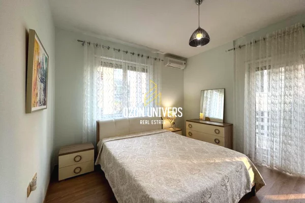 Shtepi me qera Apartament ne Tirane, 2+1, Mobilimi E mobiluar, Pagesa 700  Euro.