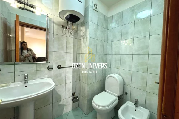 Shtepi me qera Apartament ne Tirane, 2+1, Mobilimi E mobiluar, Pagesa 700  Euro.