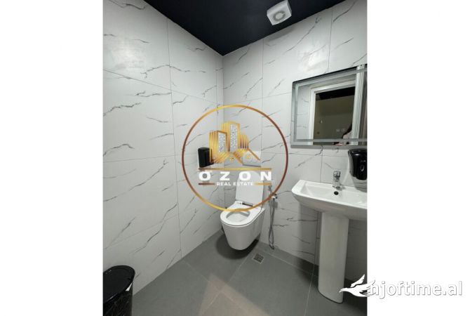 Shitet biznesi (lokal) tek Rruga e Dibres!