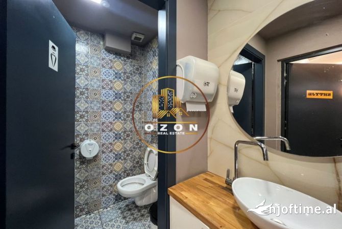 Shitet Lounge Bar Modern tek Ish Stacioni i Fundit i Tiranes se Re!