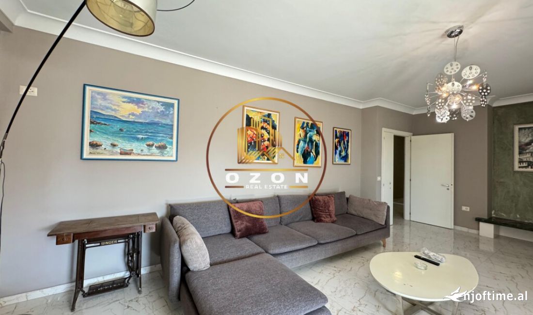 Shtepi ne shitje Apartament ne Tirane, 4+1, Mobilimi E mobiluar, Pagesa 280,000  Euro.