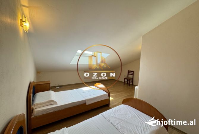 Shtepi ne shitje Apartament ne Tirane, 4+1, Mobilimi E mobiluar, Pagesa 280,000  Euro.