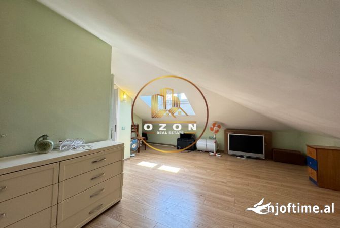 Shtepi ne shitje Apartament ne Tirane, 4+1, Mobilimi E mobiluar, Pagesa 280,000  Euro.