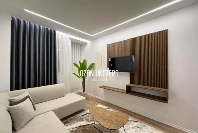 Shtepi ne shitje Apartament ne Tirane, 1+1, Mobilimi E mobiluar, Pagesa 175,000  Euro.