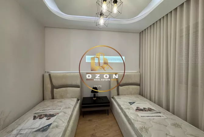 Shtepi ne shitje Apartament ne Tirane, 2+1, Mobilimi E mobiluar, Pagesa 265,000  Euro.