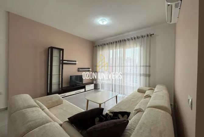 Shtepi me qera Apartament ne Tirane, 1+1, Mobilimi E mobiluar, Pagesa 650  Euro.