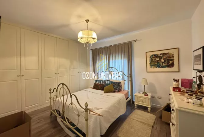 Shtepi me qera Apartament ne Tirane, 2+1, Mobilimi E mobiluar, Pagesa 700  Euro.