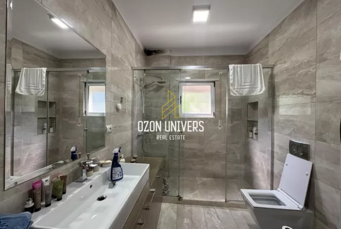Shtepi me qera Apartament ne Tirane, 2+1, Mobilimi E mobiluar, Pagesa 700  Euro.
