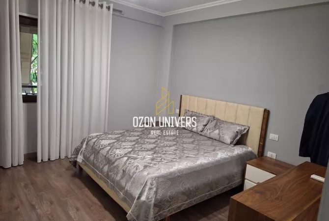 Shtepi ne shitje Apartament ne Tirane, 2+1, Mobilimi E mobiluar, Pagesa 225,000  Euro.