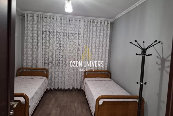 Shtepi ne shitje Apartament ne Tirane, 2+1, Mobilimi E mobiluar, Pagesa 225,000  Euro.