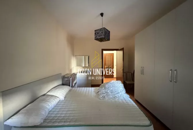 Shtepi me qera Apartament ne Tirane, 2+1, Mobilimi E mobiluar, Pagesa 65,000  Leke.