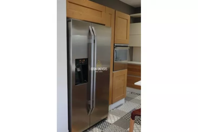 Villa di lusso in vendita a Durazzo 4+1, Arredato