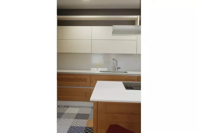 Villa di lusso in vendita a Durazzo 4+1, Arredato