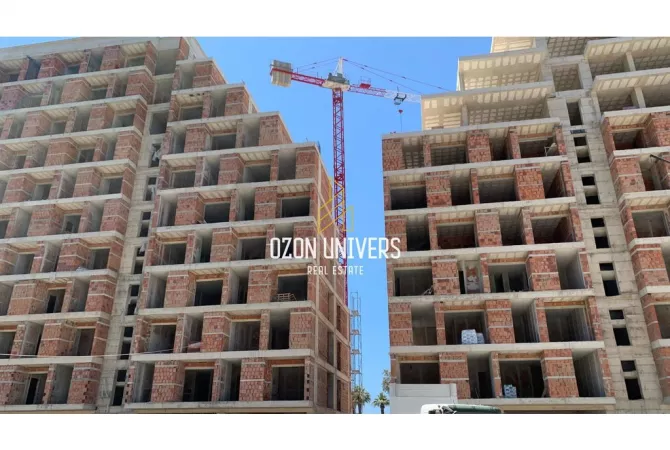 Apartament 1+1 për shitje me pamje nga deti, në Lungomare, Vlorë!