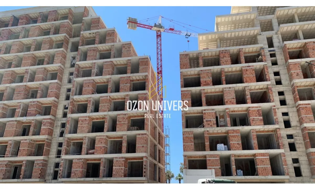 Shtepi ne shitje Apartament ne Vlore, 1+1, Mobilimi Bosh, pa mobiluar, Pagesa 248,000  Euro.