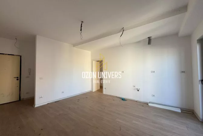 Shtepi ne shitje Apartament ne Tirane, 2+1, Mobilimi Bosh, pa mobiluar, Pagesa 328,440  Euro.