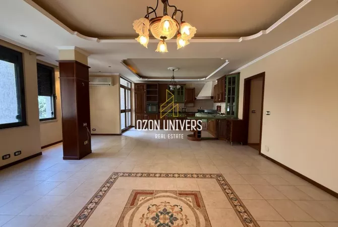 Shtepi ne shitje 2+1 ne Tirane - 350,000 Euro