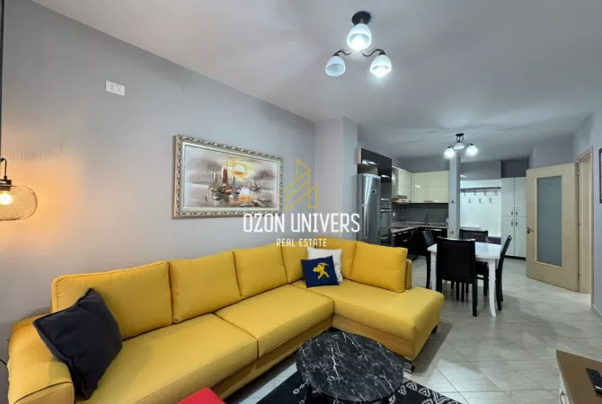 Shtepi me qera Apartament ne Tirane, 2+1, Mobilimi E mobiluar, Pagesa 650  Euro.