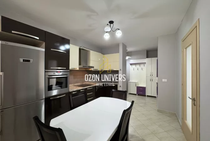Shtepi me qera Apartament ne Tirane, 2+1, Mobilimi E mobiluar, Pagesa 650  Euro.