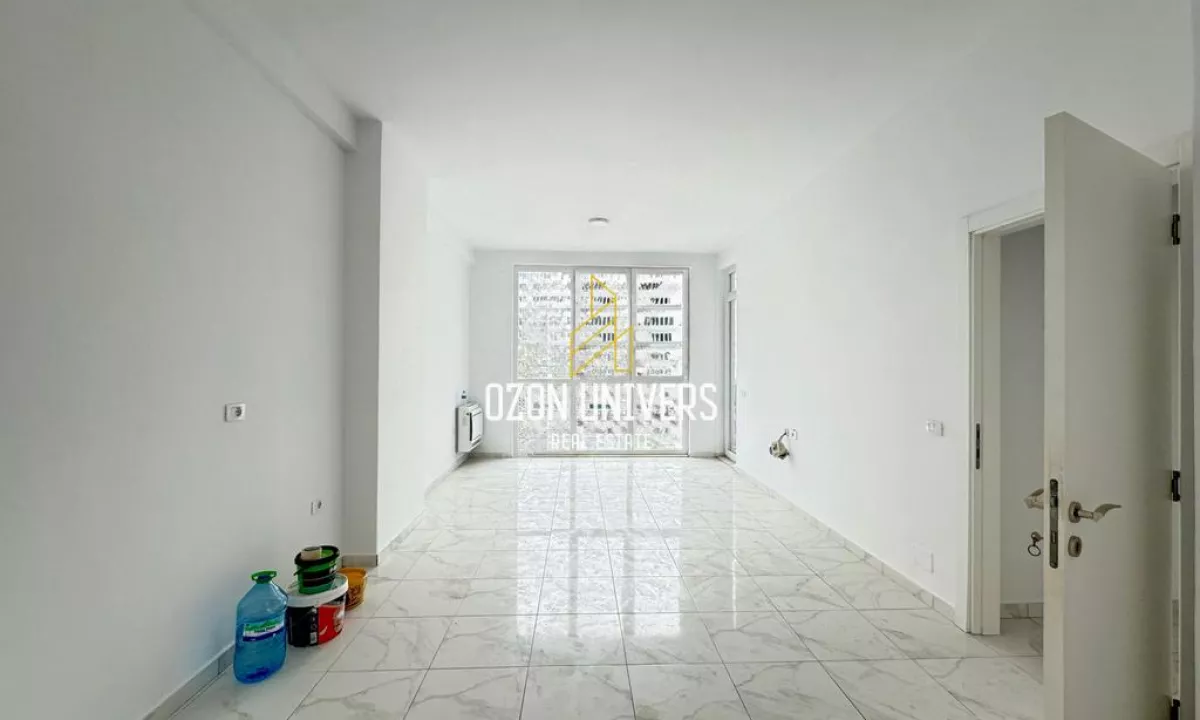 Shtepi me qera Apartament ne Tirane, 3+1, Mobilimi Bosh, pa mobiluar, Pagesa 1,000  Euro.