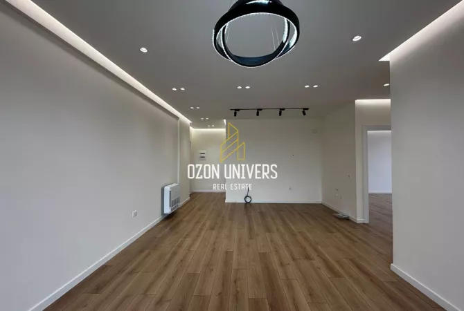 Appartamento in affitto a Tirana 2+1, Vuoto