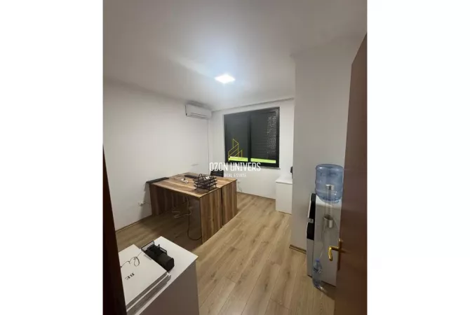 Shtepi me qera Apartament ne Tirane, 2+1, Mobilimi Pjeserisht e mobiluar, Pagesa 70,000  Leke.