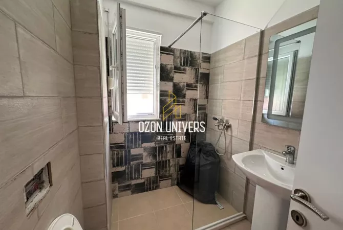 Shtepi me qera Apartament ne Tirane, 1+1, Mobilimi E mobiluar, Pagesa 55,000  Leke.