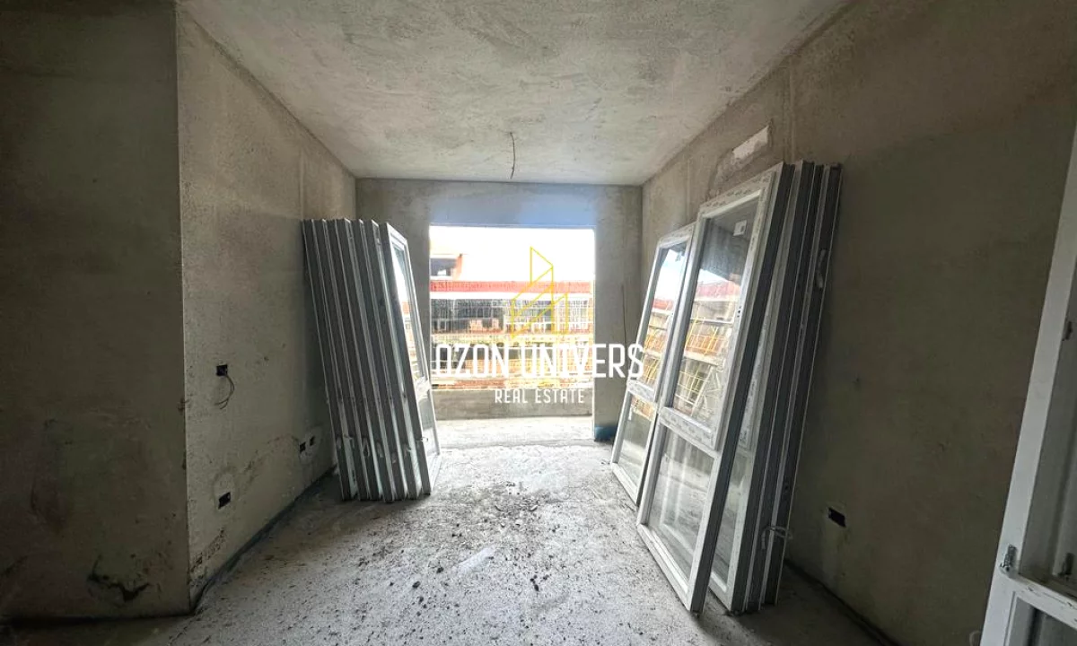 Apartment for sale in Tirana 3+1, Emty