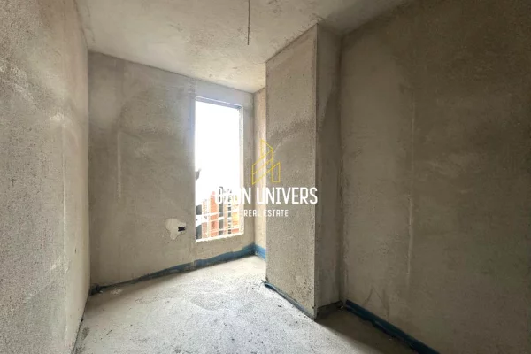 Apartment for sale in Tirana 3+1, Emty
