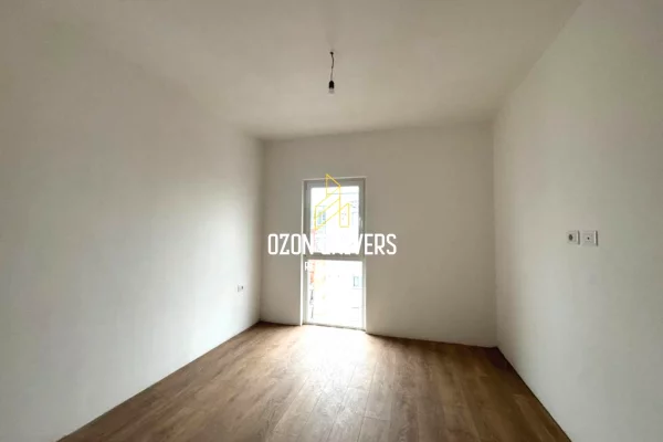 Shtepi ne shitje Apartament ne Tirane, 2+1, Mobilimi Bosh, pa mobiluar, Pagesa 128,000  Euro.