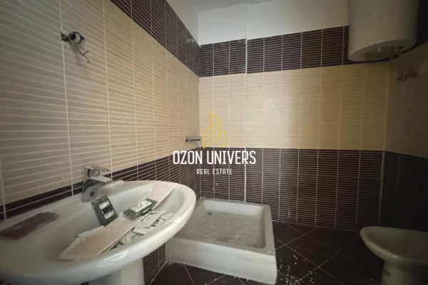 Shtepi ne shitje Apartament ne Tirane, 2+1, Mobilimi Bosh, pa mobiluar, Pagesa 133,920  Euro.