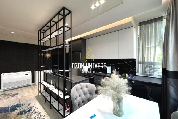 Appartamento in vendita a Tirana 2+1, Arredato