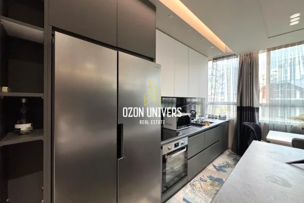 Appartamento in vendita a Tirana 2+1, Arredato