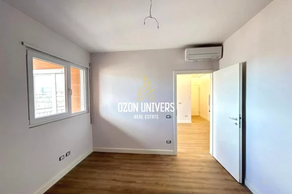 Shtepi ne shitje Apartament ne Tirane, 2+1, Mobilimi Bosh, pa mobiluar, Pagesa 250,000  Euro.