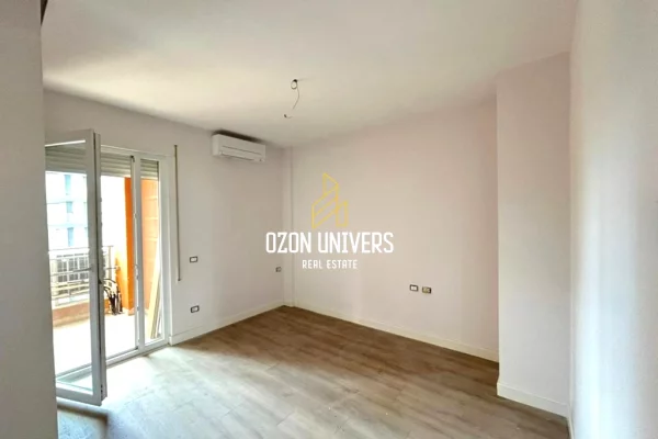 Shtepi ne shitje Apartament ne Tirane, 2+1, Mobilimi Bosh, pa mobiluar, Pagesa 250,000  Euro.