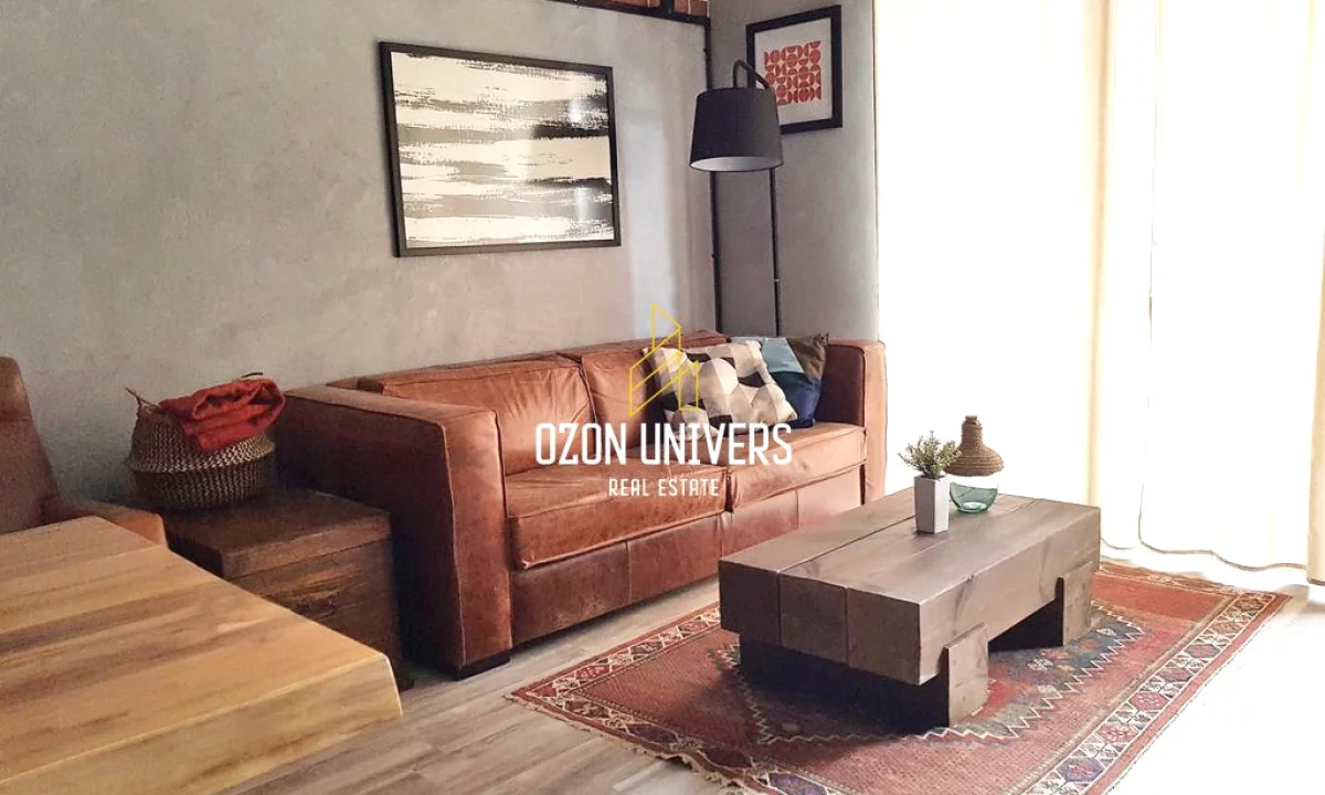 Shtepi ne shitje Apartament ne Tirane, 2+1, Mobilimi E mobiluar, Pagesa 250,000  Euro.