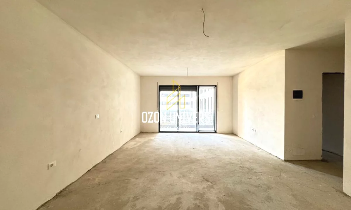 Shtepi ne shitje Apartament ne Tirane, 2+1, Mobilimi Bosh, pa mobiluar, Pagesa 194,633  Euro.
