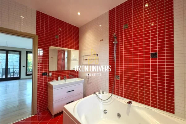 Luxury villas for rent in Tirana 4+1, In Part