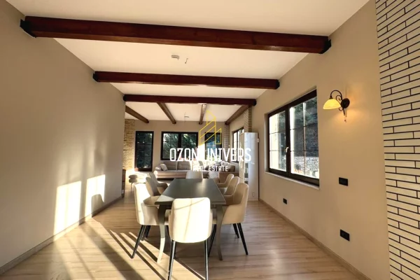 Luxury villas for rent in Tirana 4+1, In Part