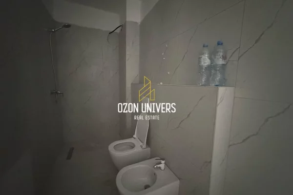 Shtepi me qera Apartament ne Tirane, 2+1, Mobilimi E mobiluar, Pagesa 600  Euro.