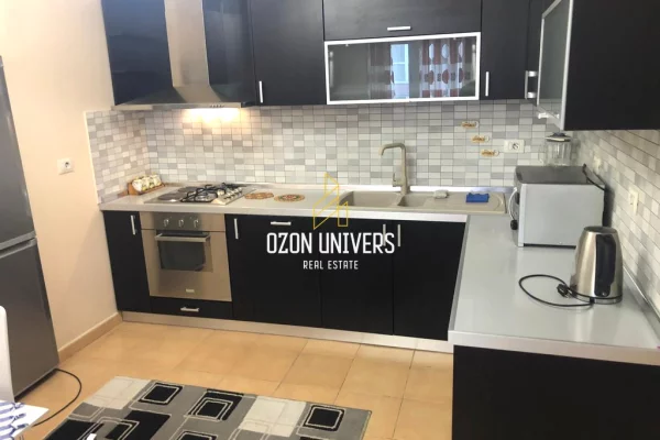 Shtepi me qera Apartament ne Tirane, 2+1, Mobilimi E mobiluar, Pagesa 80,000  Leke.