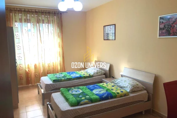 Shtepi me qera Apartament ne Tirane, 2+1, Mobilimi E mobiluar, Pagesa 80,000  Leke.