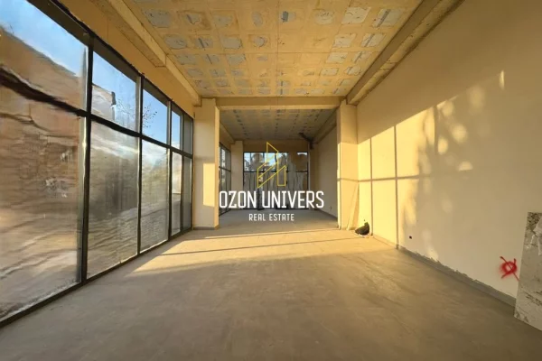 Ambient biznesi me qera 1+1 ne Tirane - 100,000 Leke